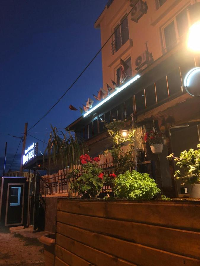 Silver Continent Hostel Silivri Extérieur photo